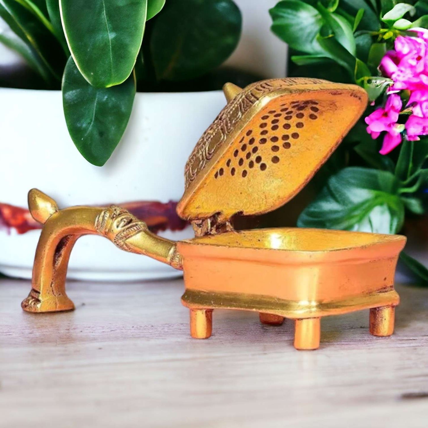 Dhoop Dani Brass With Handle Incense Burner