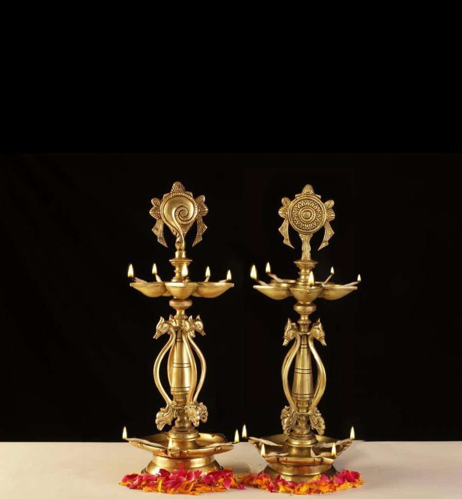 Shankh Chakra Lamps