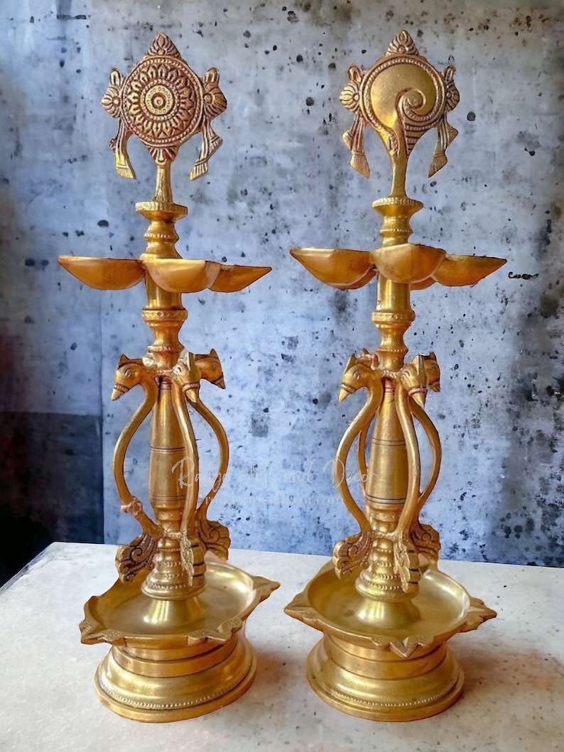 Shankh Chakra Lamps