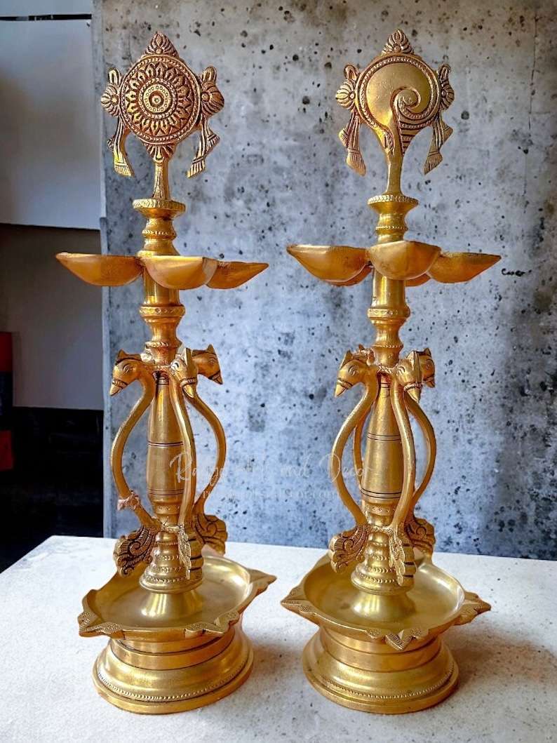 Shankh Chakra Lamps